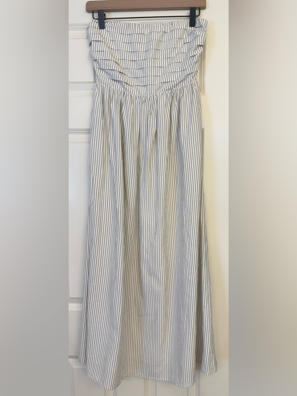 NWT Altar’d State Strapless Smocked Dress in Ivory with brown Stripe Size Small - Picture 5 of 14